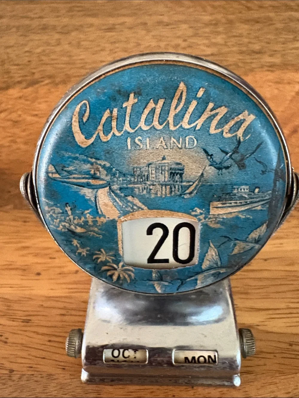 Catalina Blue Vintage Perpetual Desk Calendar Clock